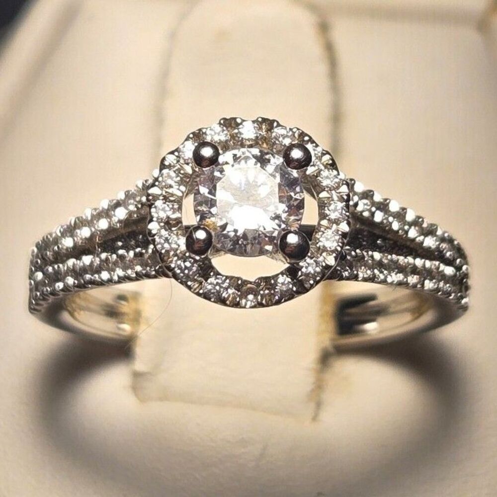 Romance Sparkles Vintage Sterling Silver Ring Sz 6